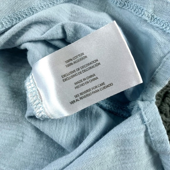 Eddie Bauer Women's Size L V-Neck T-Shirt Light Blue Cotton Slub Knit - Picture 7 of 8